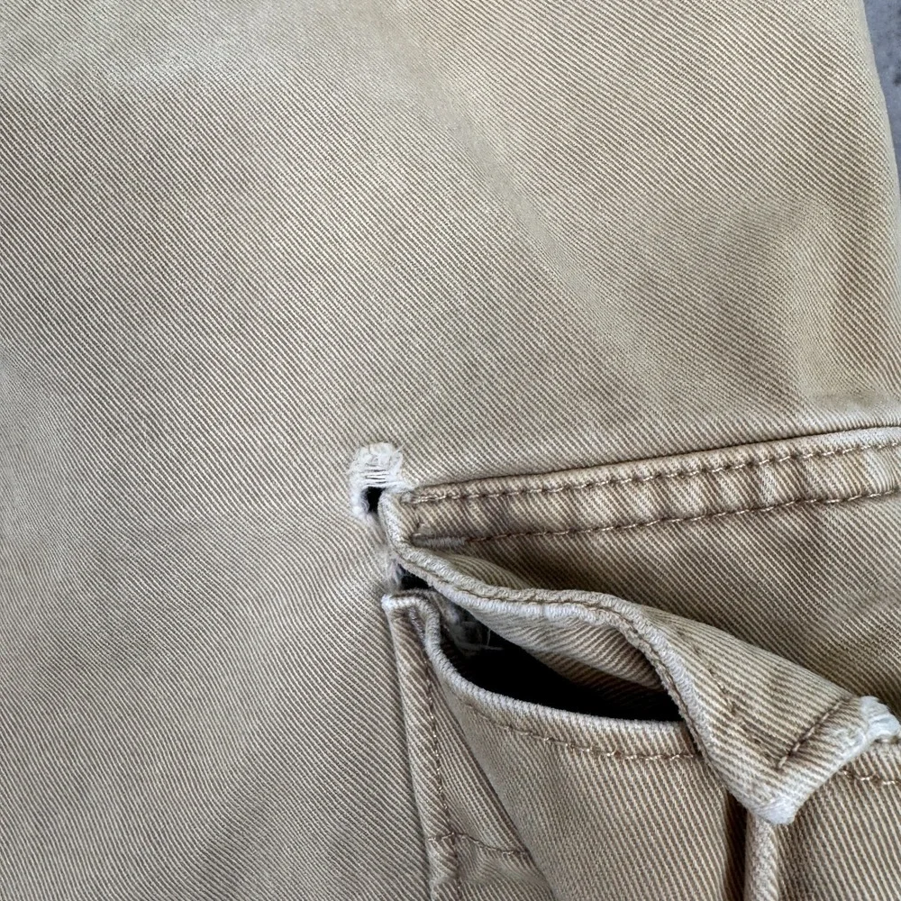 Banana Republic brand banana